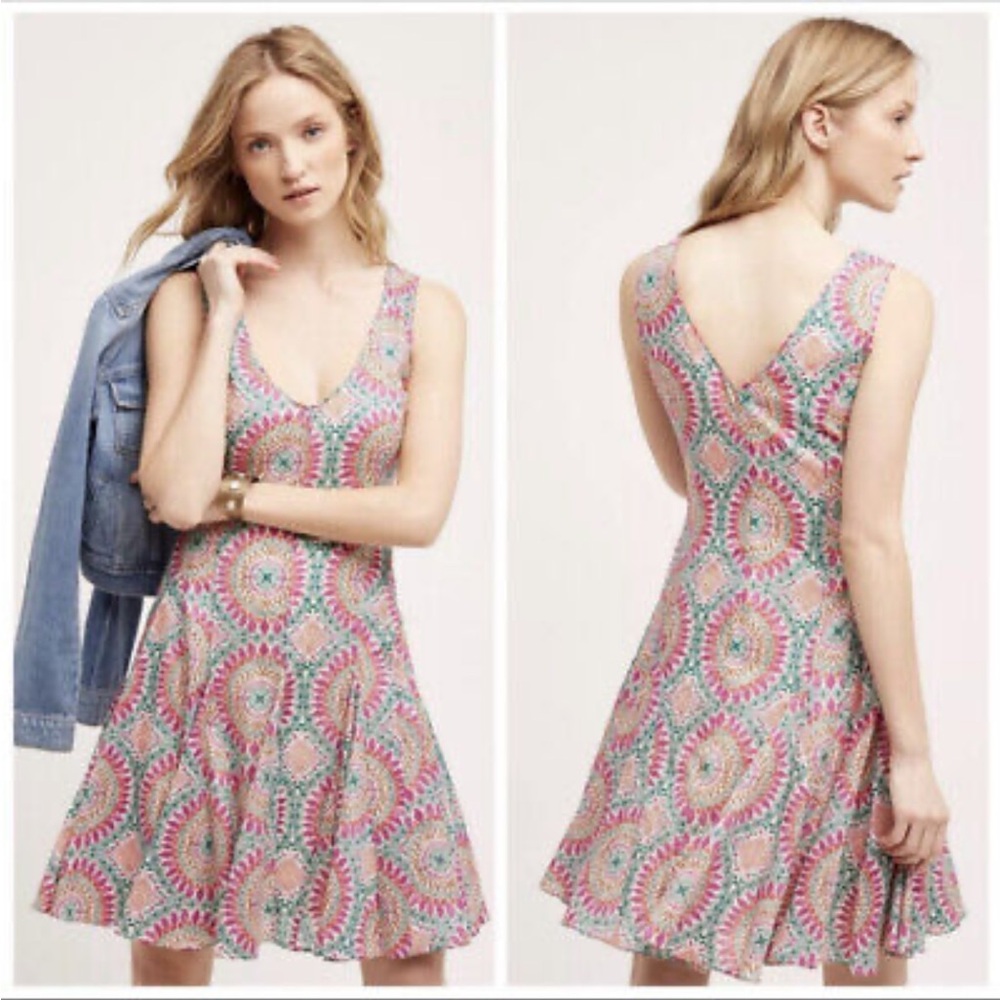 Anthropologie HD in Paris Medallion South Island Pink Floral Dress size 6